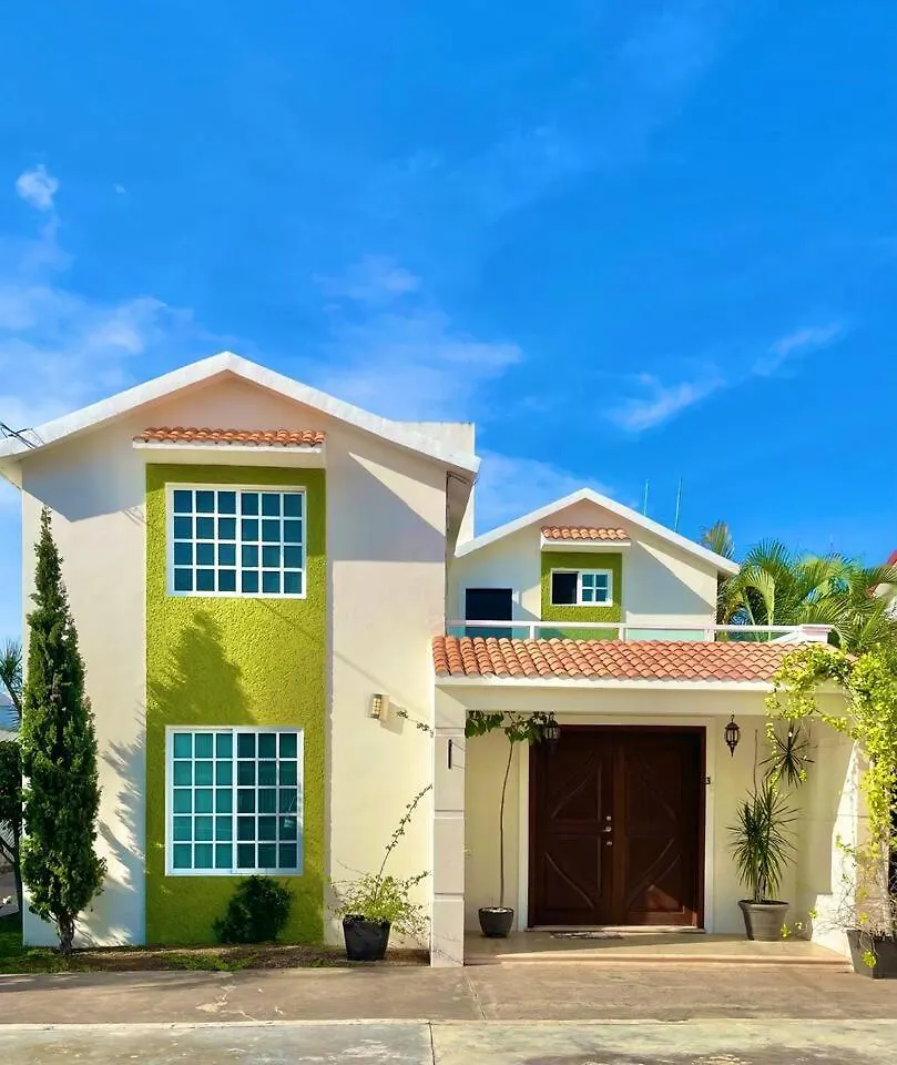 Casa Coccoloba, Chetumal, Quintana Roo Villa